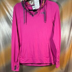The North Face Women's Vibrant Pink‎ Pullover Hoodie med G1